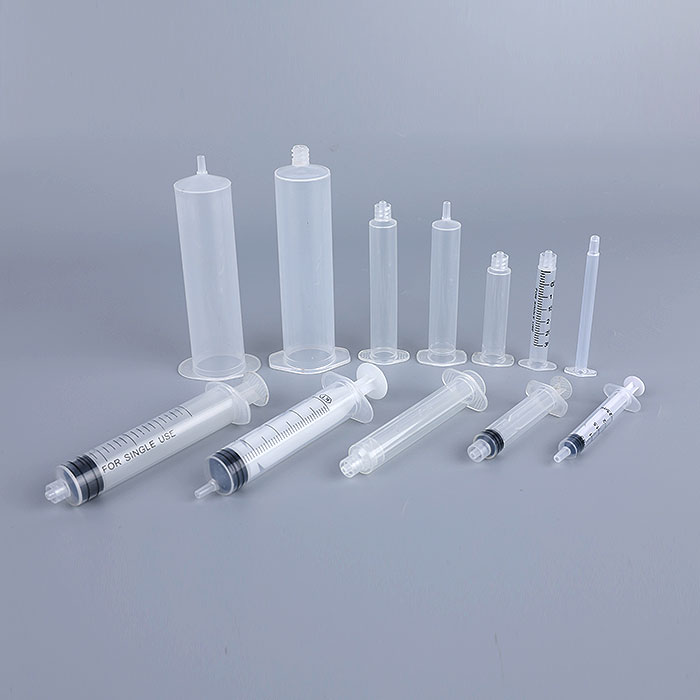 Injection syringe mould